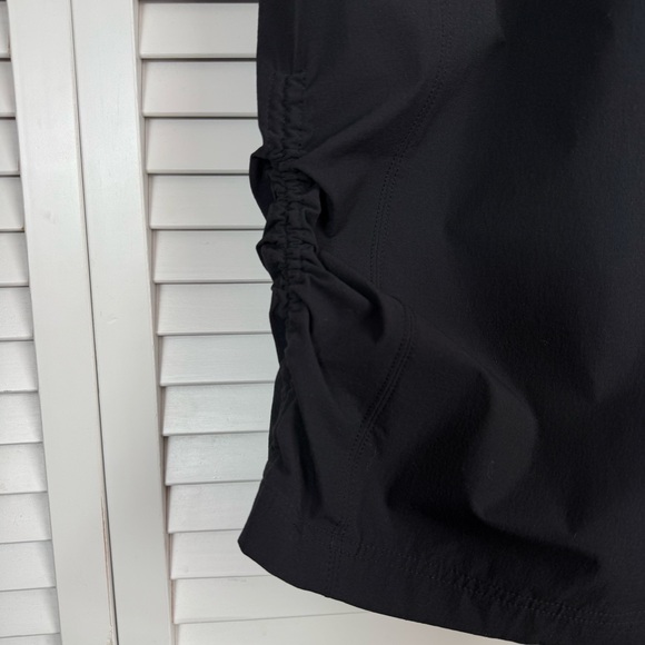 Title Nine Limitless Cargo Midi Black Skirt Outdoor Travel Size Medium - Picture 10 of 11